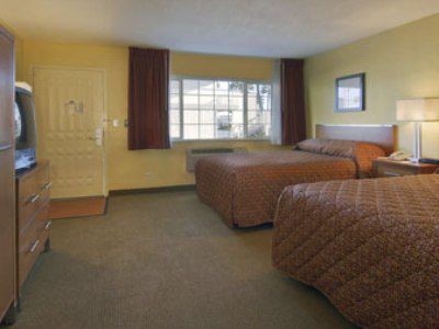 Howard Johnson By Wyndham Sea World Hotel