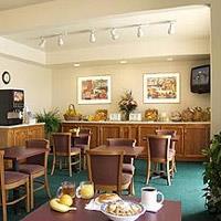 Hotel Howard Johnson By Wyndham Sea World 2*