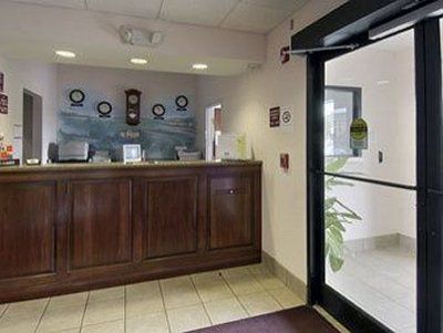 Howard Johnson By Wyndham Sea World Hotel San Diego