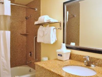 Howard Johnson By Wyndham Sea World